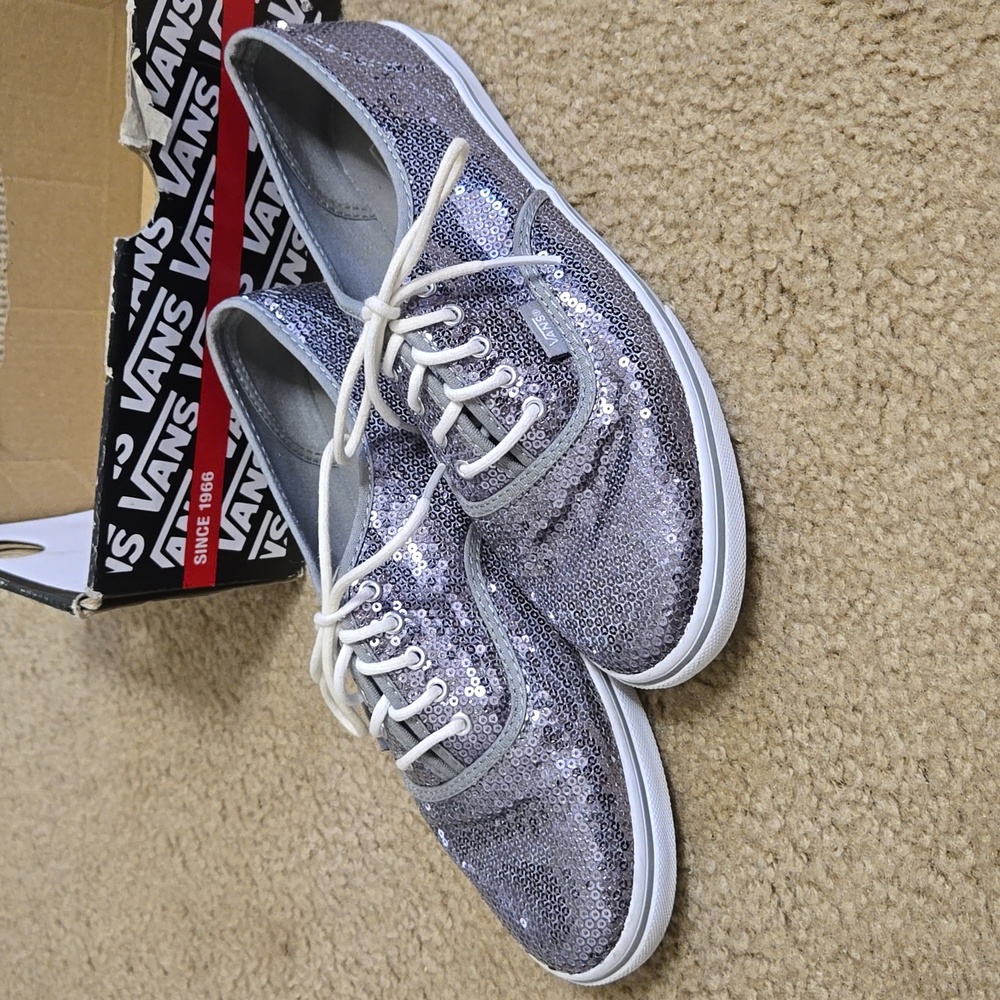 Sequin Authentic Lo Pro